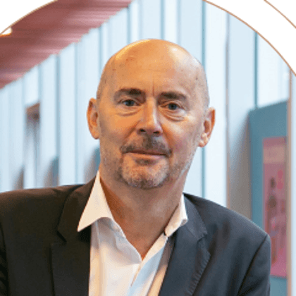 Dr Ross Hosmann